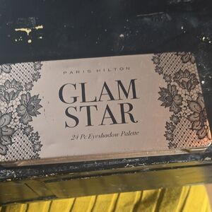 Paris Hilton Glam Star 24-Piece Palette - Black and Gold